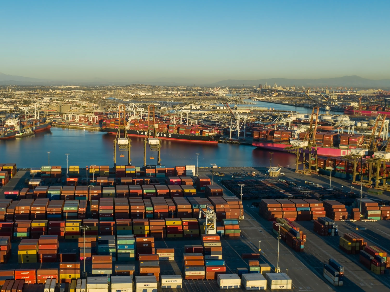 Tariff Pause Triggers Early Transpacific Peak Season